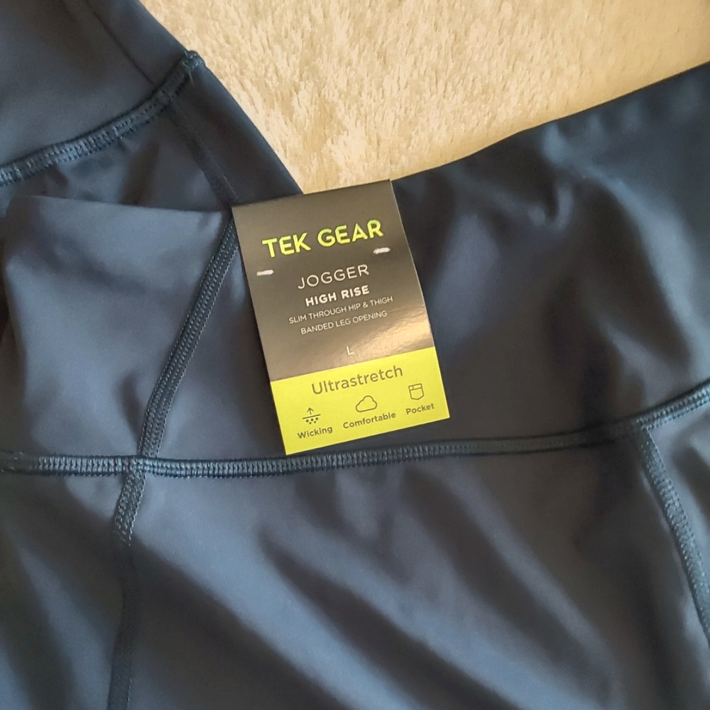🌺 NWT Tek Gear Ultra Stretch Joggers - Picture 3 of 8